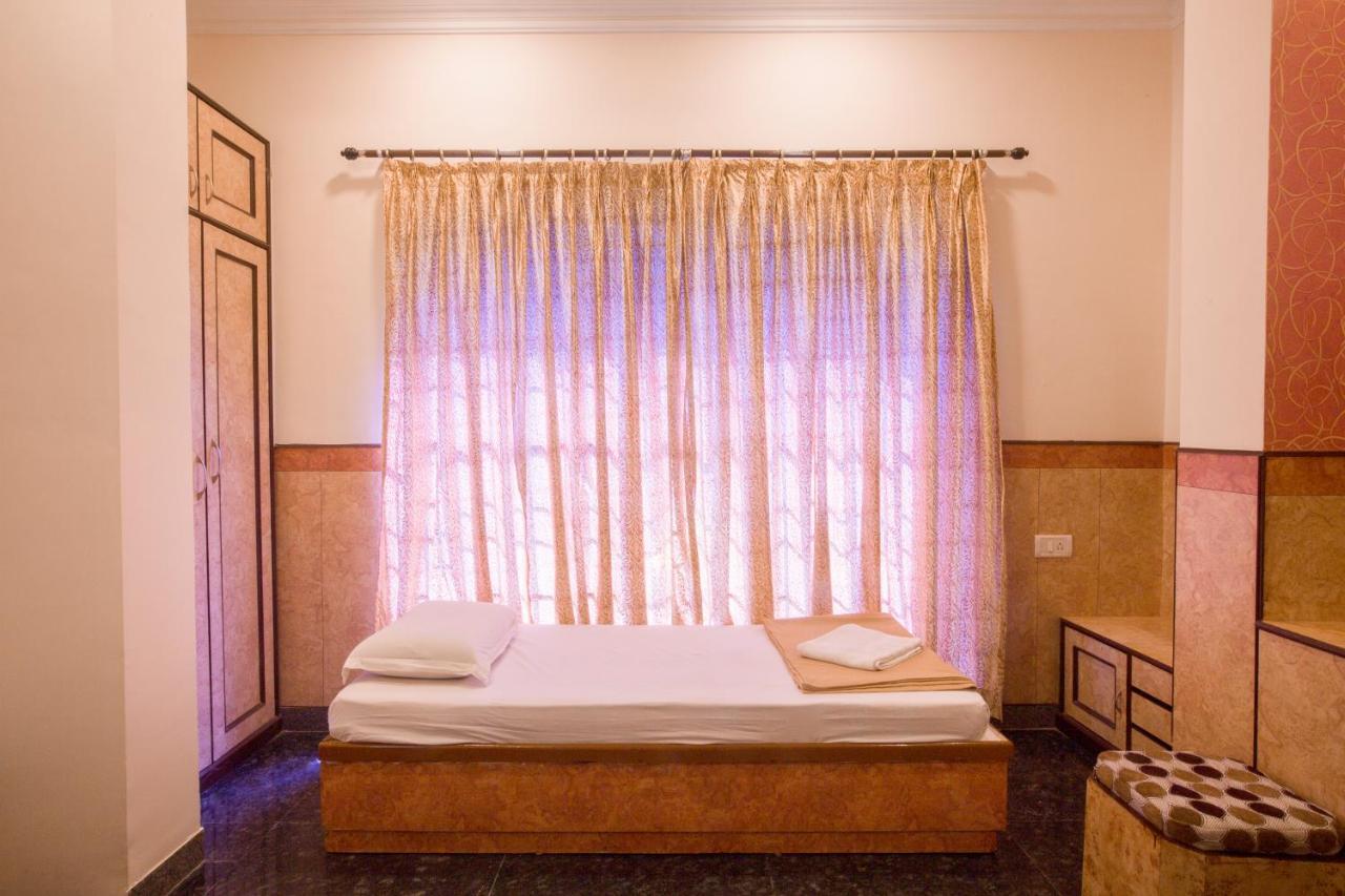 Hotel Suriya International Chennai Exterior foto